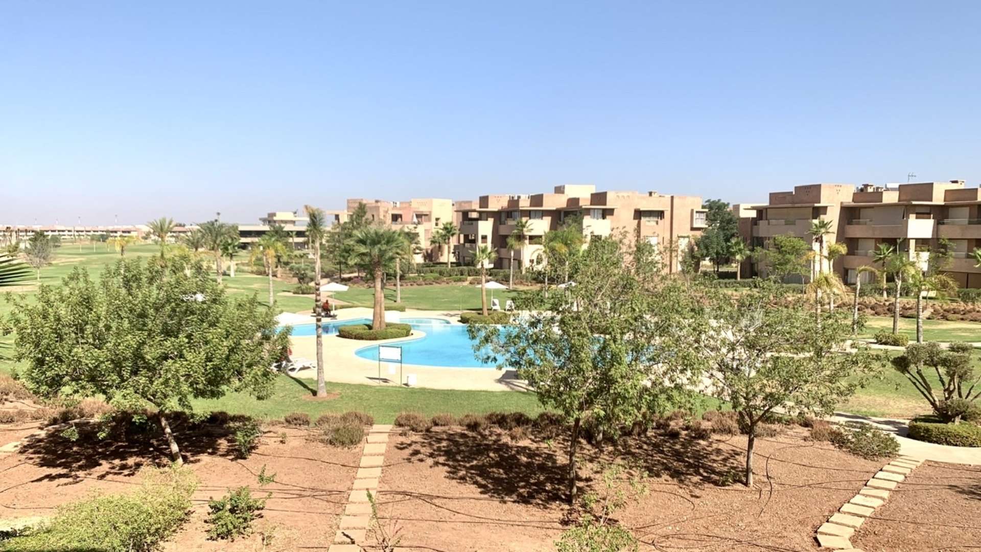 Location longue durée ,Appartement,Appartement neuf avec magnifique terrasse couverte et fermée offrant une vue sur un paysage agréable,Marrakech,Golf Prestigia