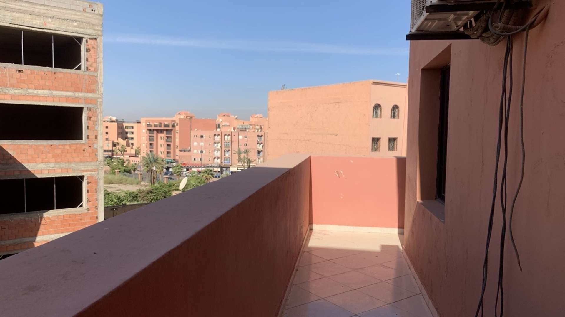 Location longue durée ,Bureaux & Commerces,Bureaux à louer à Marrakech. Surface de 160.0 m². Terrasse et ascenseur,Marrakech,Guéliz