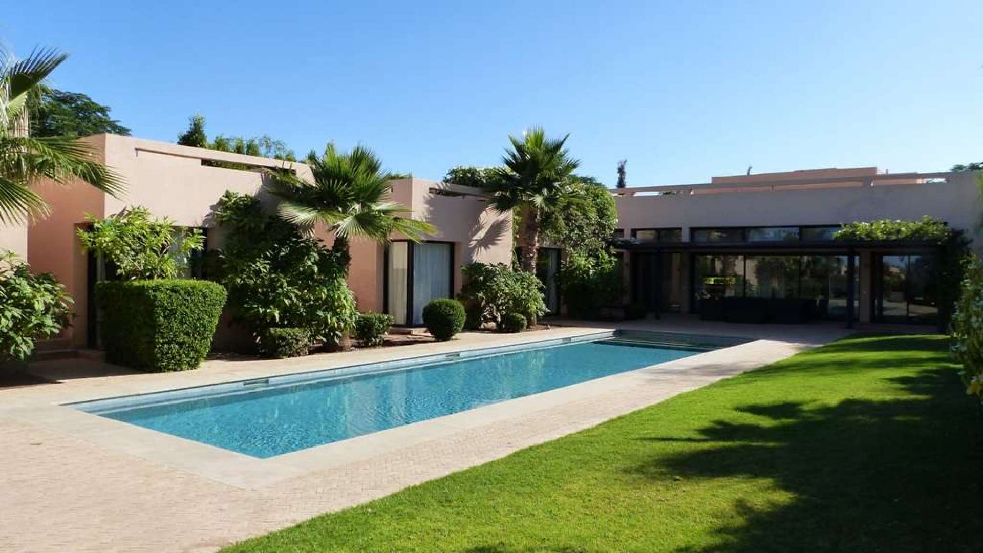 Location longue durée ,Villa,Villa de style contemporain de 4 chs en front de golf à Marrakech,Marrakech,Golf Al Maaden