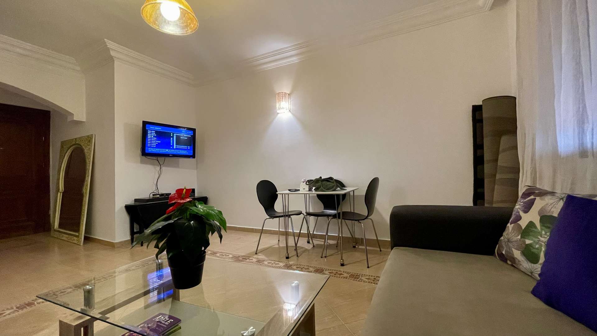 Location longue durée ,Appartement,Magnifique Appartement Meublé  2ch salon 80M2 refait à neuf à Hay Al Izdihar,Marrakech,Hay Izdihar