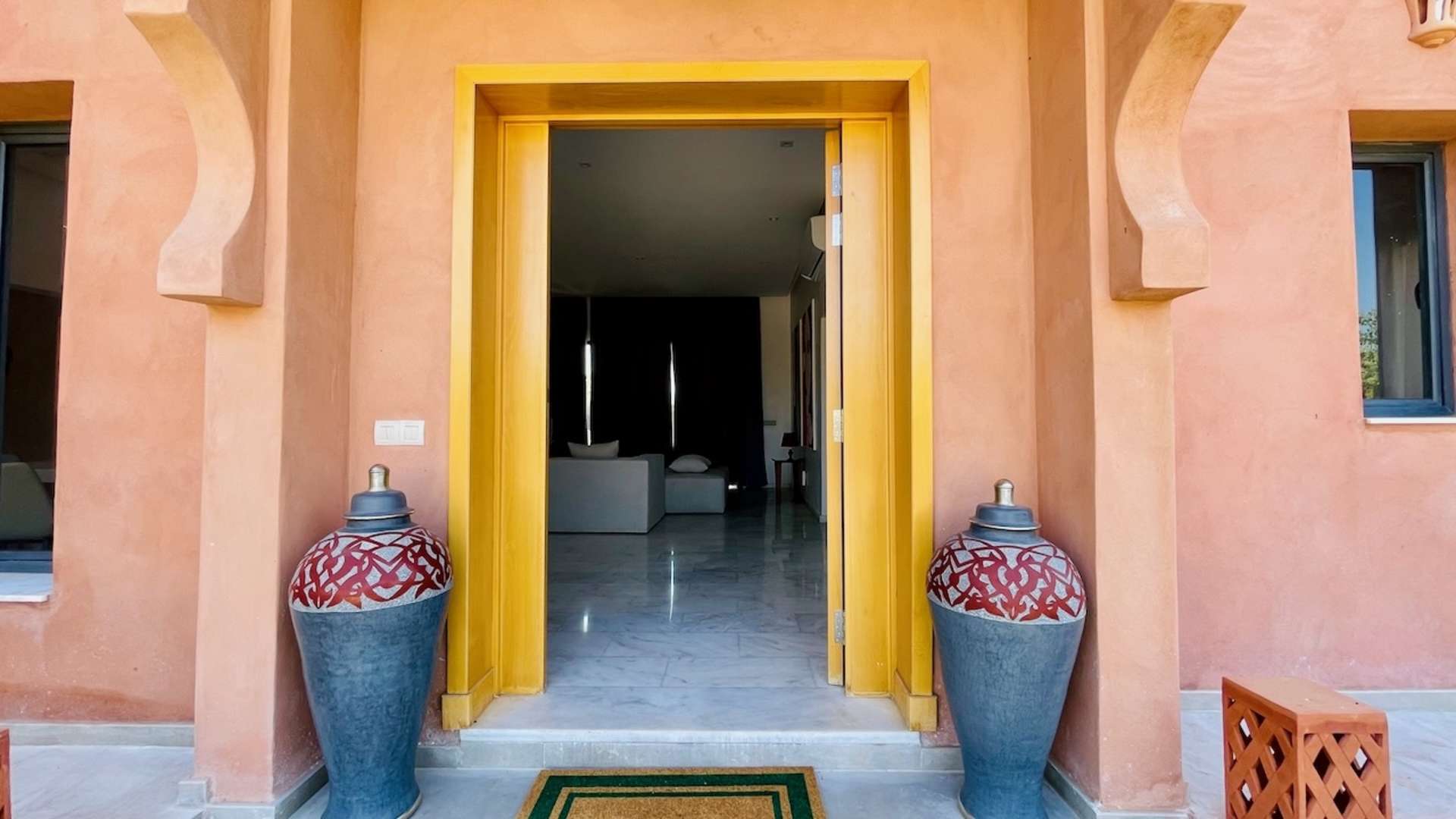 Location longue durée ,Villa,Villa Neuve Meublée de 5 suites avec Hammam Beldi construite sur 4000 M2 de jardin à 20min. du centre de Marrakech,Marrakech,Route de l'Ourika