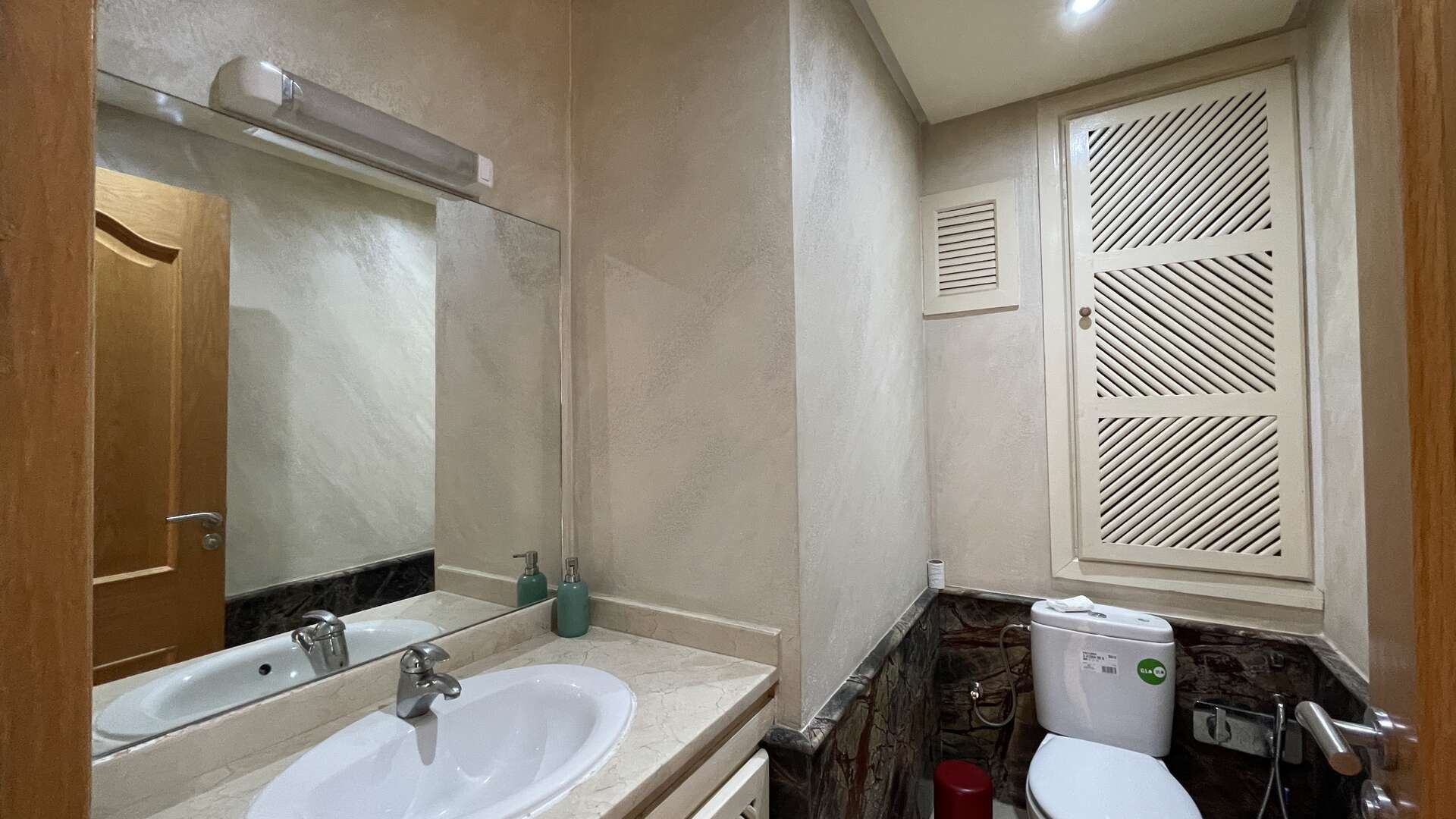 Location longue durée ,Appartement,Appartement 2 chambres à louer en longue durée – Résidence avec piscine et garage,Marrakech,Route Casablanca