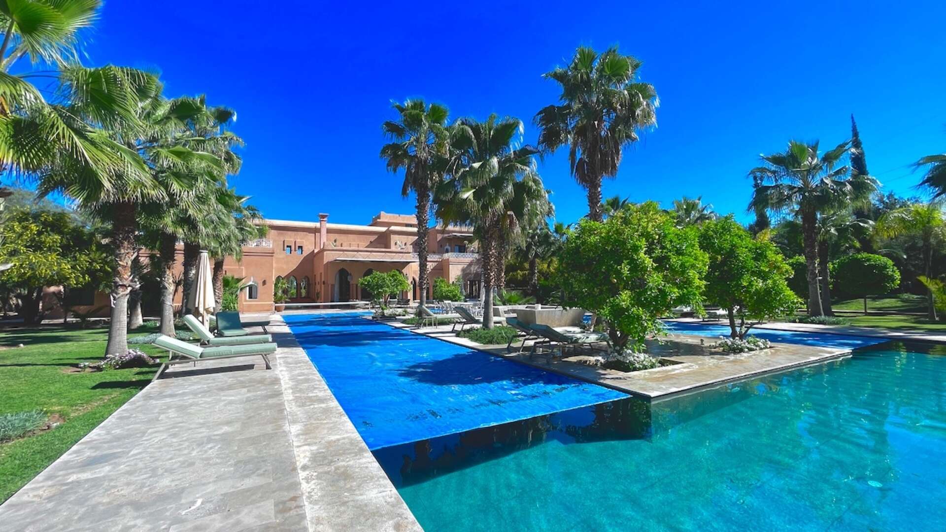 Location de vacances,Villa,Propriété privée de 6 suites avec piscine chauffée sur 1 hectare de jardin ,Marrakech,Bab Atlas