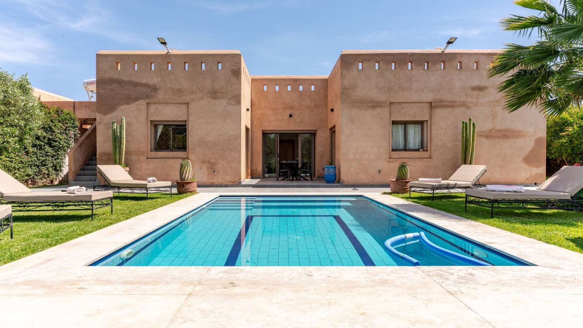 Location de vacances,Villa, Location villa SAFA Marrakech 3 chambres sans vis-à-vis  – Piscine privée & jardin 1250 m²,Marrakech,Route de Fès