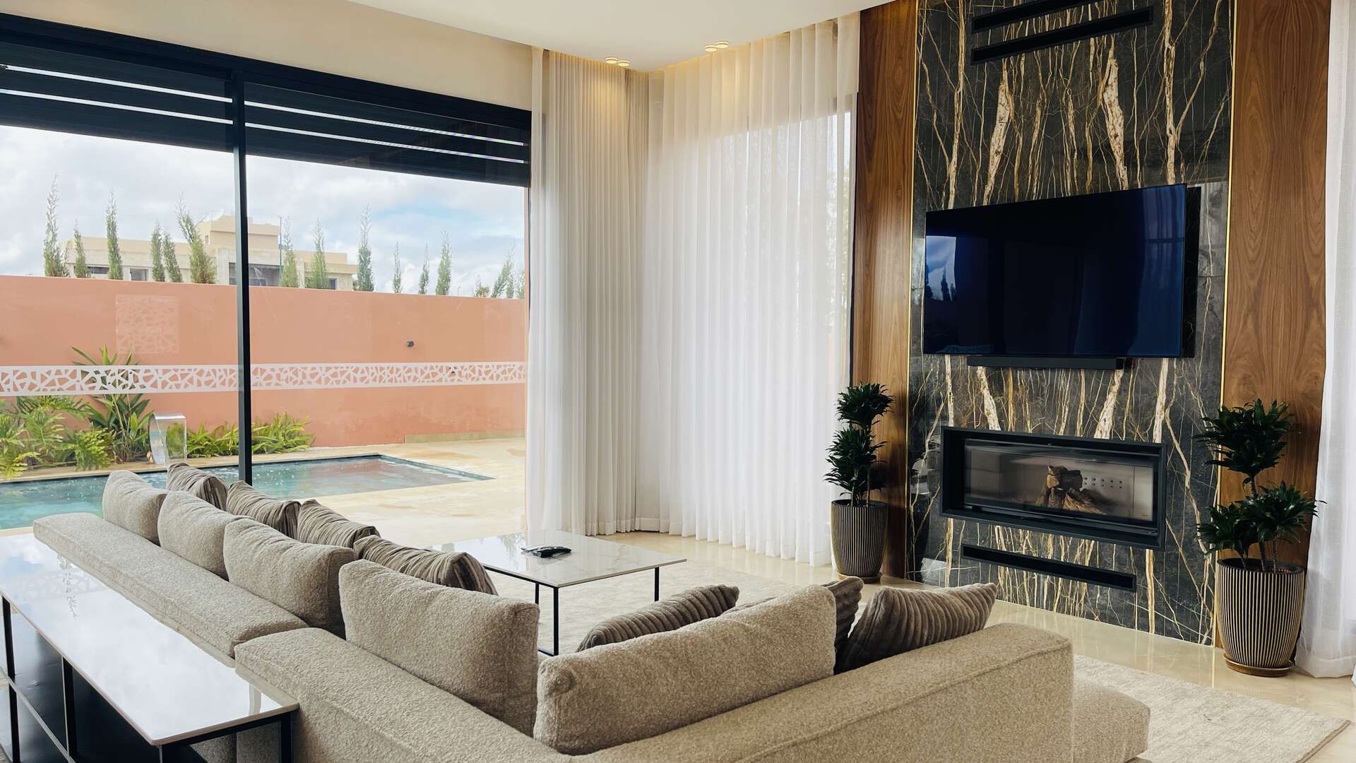 Location de vacances,Villa,Villa de Luxe Neuve à Vendre sur l’Avenue Mohammed VI – Marrakech,Marrakech,Av. Mohamed VI