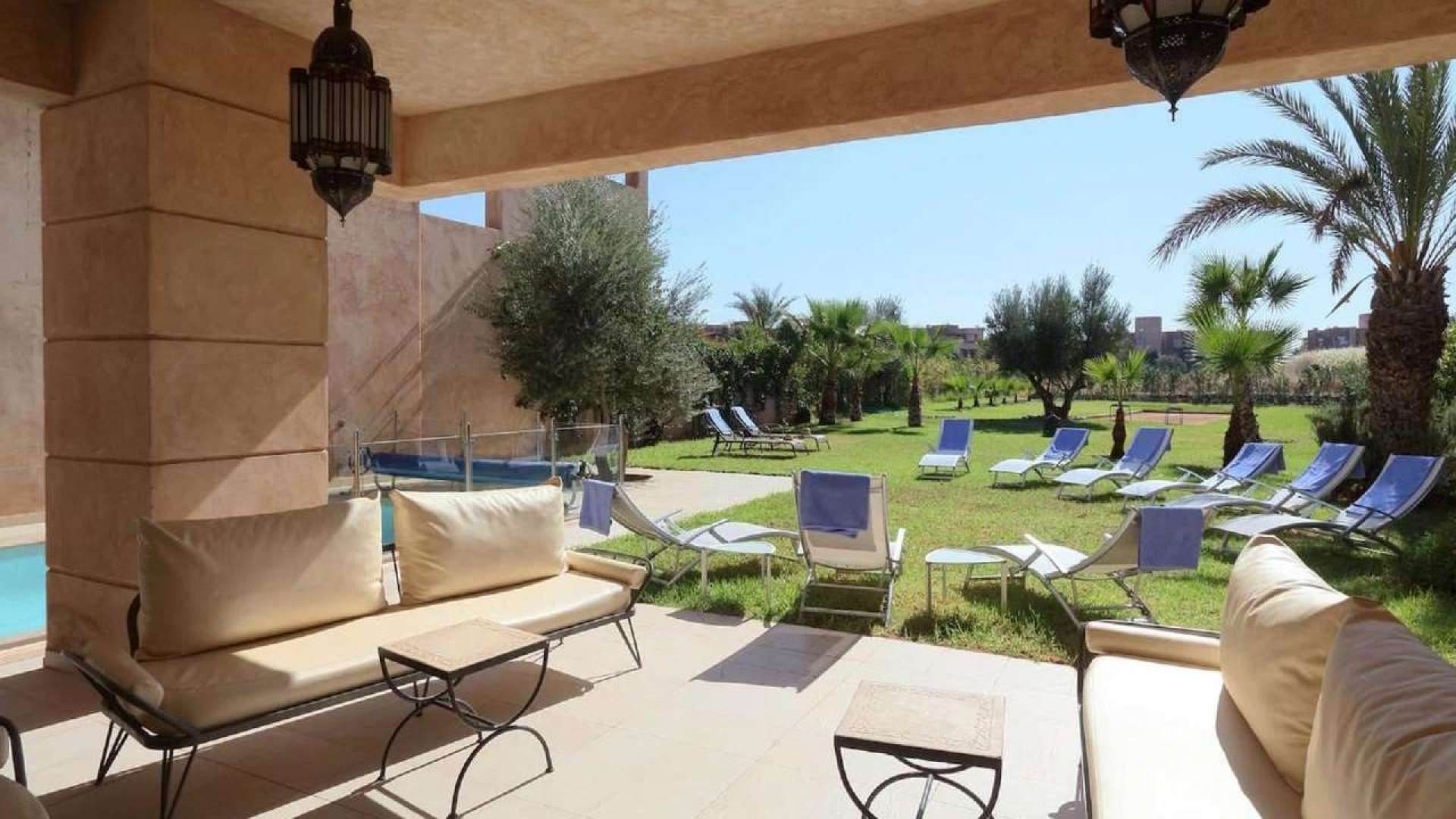 Location de vacances,Villa,Villa 5ch - sur golf - piscine privée - Av. Med VI,Marrakech,Golf Prestigia
