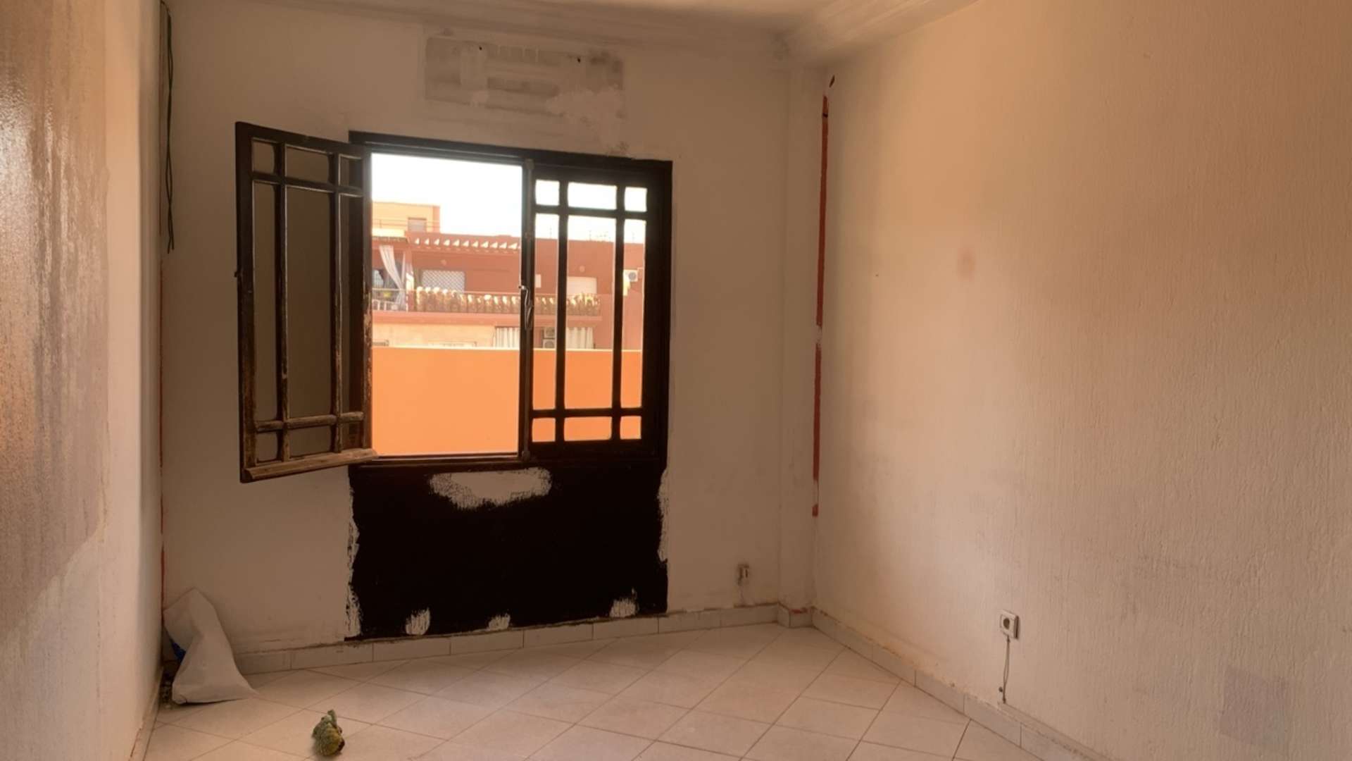 Location longue durée ,Bureaux & Commerces,Beaux bureaux à louer à Marrakech. Surface de 90.0 m². Concierge et climatisation,Marrakech,Guéliz
