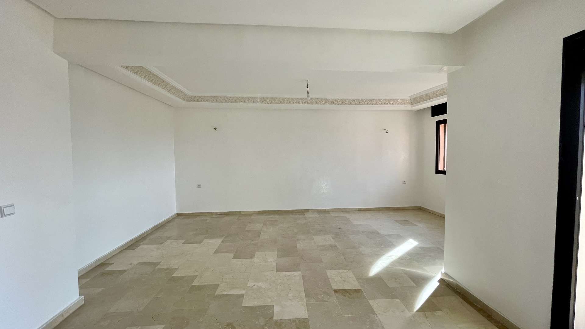 Location longue durée ,Appartement,Magnifique Appartement spacieux de 140M2 2ch salon Vide à proximité de Majorelles Marrakech,Marrakech,Majorelles