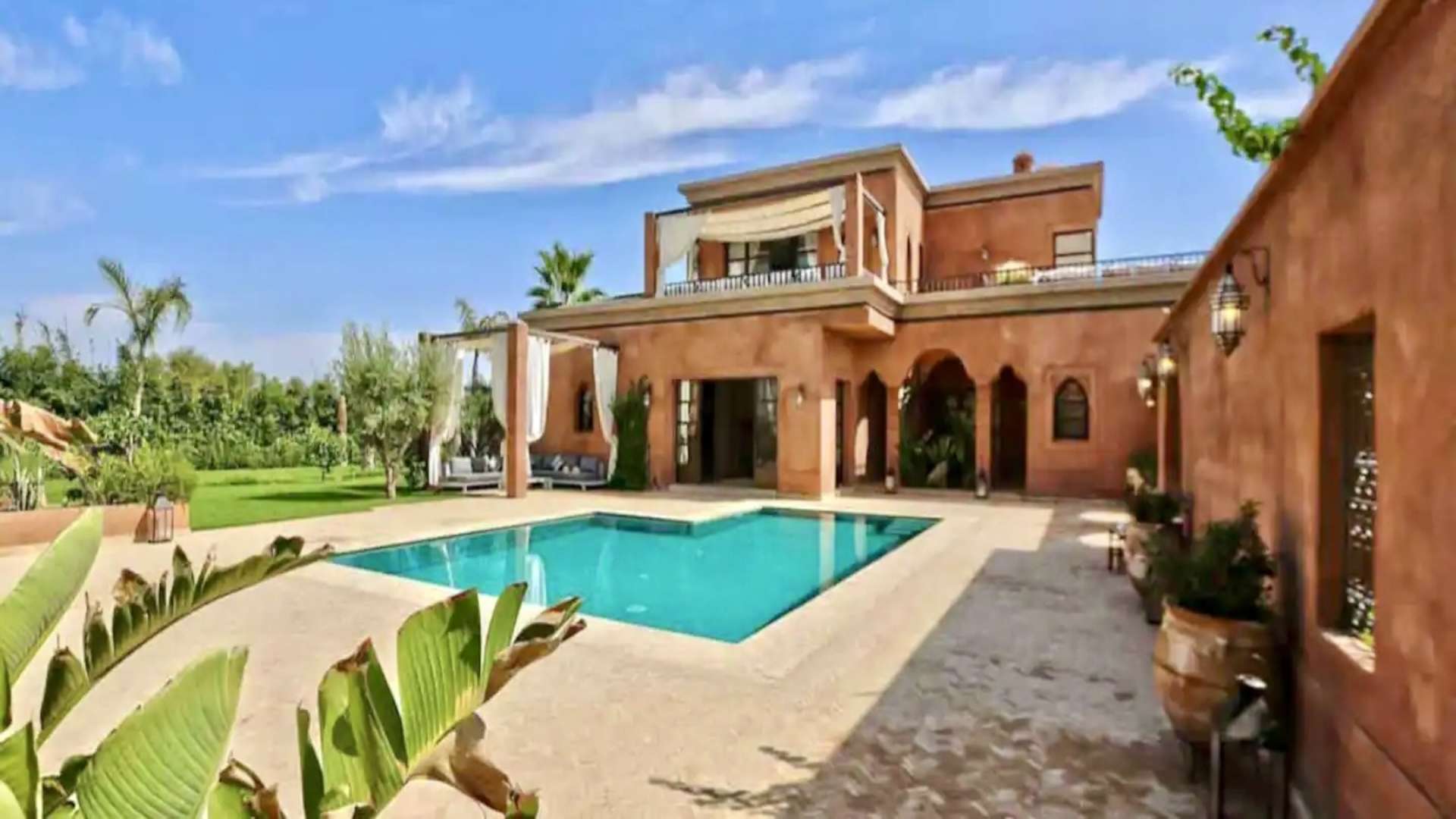 Location de vacances,Villa,Superbe villa 5ch à 15 min du centre de Marrakech sur la route de Ouarzazate ,Marrakech,Route d'Ouarzazate